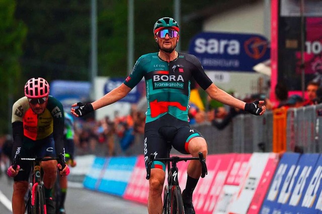 Nico Denz gewinnt beim Giro d&#8217;Italia 2023 seine zweite Etappe.  | Foto: LUCA BETTINI (AFP)