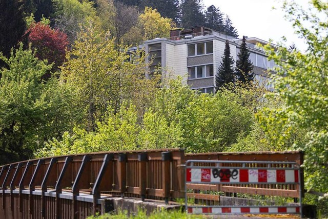 Die Herzkreislaufklinik an der Kandelstrae in Waldkirch steht seit Jahren leer.  | Foto: Patrik Mller