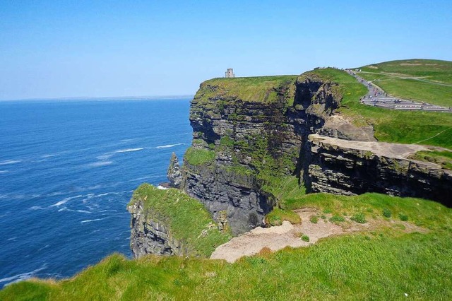 Spektakulre Aussicht haben Sie an den Klippen von Moher.  | Foto:  M-TOURS Erlebnisreisen GmbH