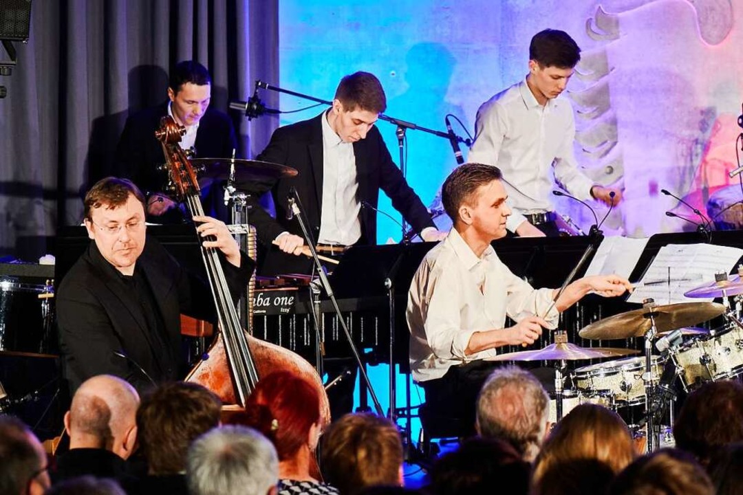 Das Ensemble Kaiserstuhl Percussion bei einem Auftritt 2019  | Foto: Ralf Killian