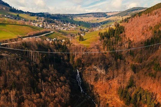 Hoch ber dem Wasserfall – Erffnung der Blackforestline