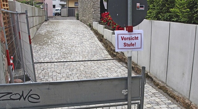 Auf diesem neu gepflasterten Fuweg gilt es, besonders vorsichtig zu sein.  | Foto: Horst David