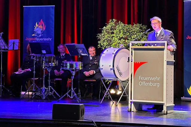 Carsten Busam vom THW in Offenburg lob...hen des Prsidenten der Bundesanstalt.  | Foto: Helmut Seller