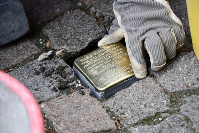 Neun Stolpersteine erinnern jetzt in St. Blasien an die Lebensgeschichten von NS-Opfern