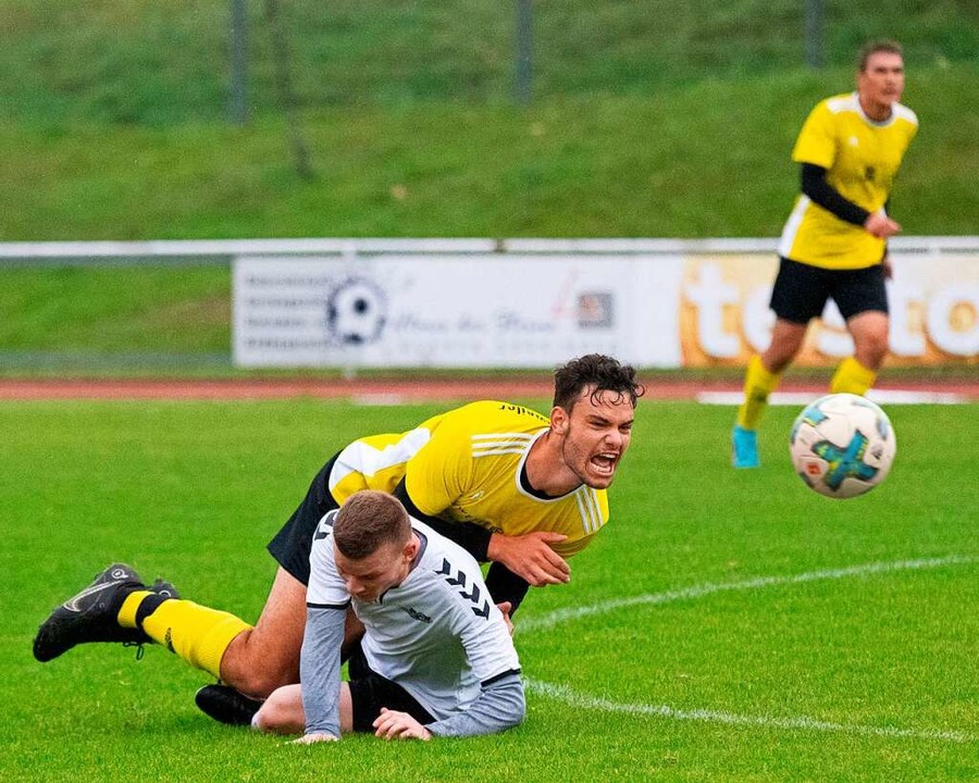 Florian Rohrer (in Gelb) und seine  Ko...eiler/Rtenbach die Klasse zu halten.   | Foto: Wolfgang Scheu