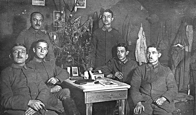 Das Bild entstand Weihnachten 1917 in einem  Bunker an der Westfront.  | Foto: Familie Kleiler