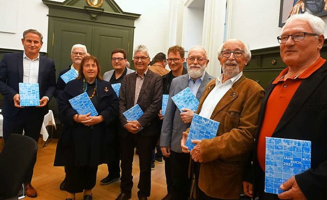 Klaus Strtt, Macher des Schopfheimer ...abe des umfangreichen Nachschlagewerks  | Foto: Roswitha Frey