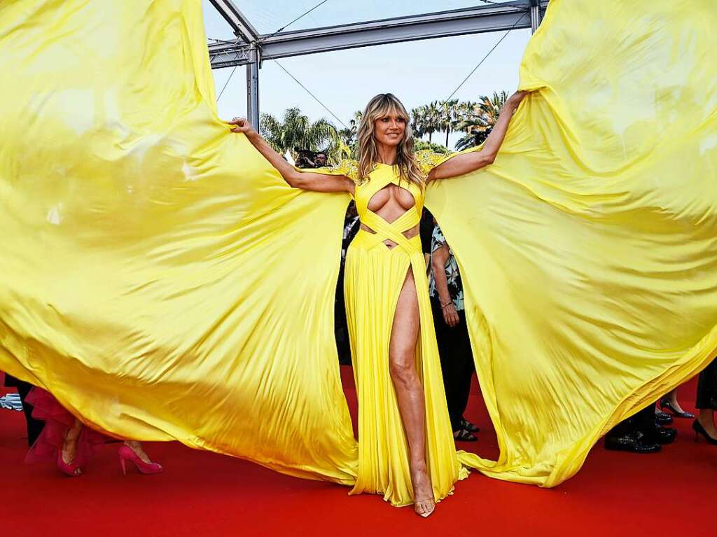 Heidi Klum, Model, Moderatorin und Unternehmerin, trifft zur Premiere des Films "The Pot-au-Feu" auf den 76. internationalen Filmfestspielen in Cannes ein.