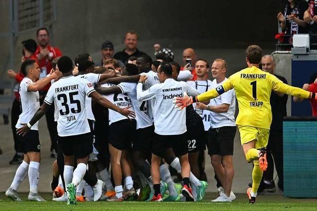 Fotos: Zwei späte Eintracht-Tore verhindern Punktgewinn des SC Freiburg in Frankfurt