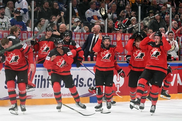 Die Kanadier gewannen das Finale mit 5:2.  | Foto: JONATHAN NACKSTRAND (AFP)