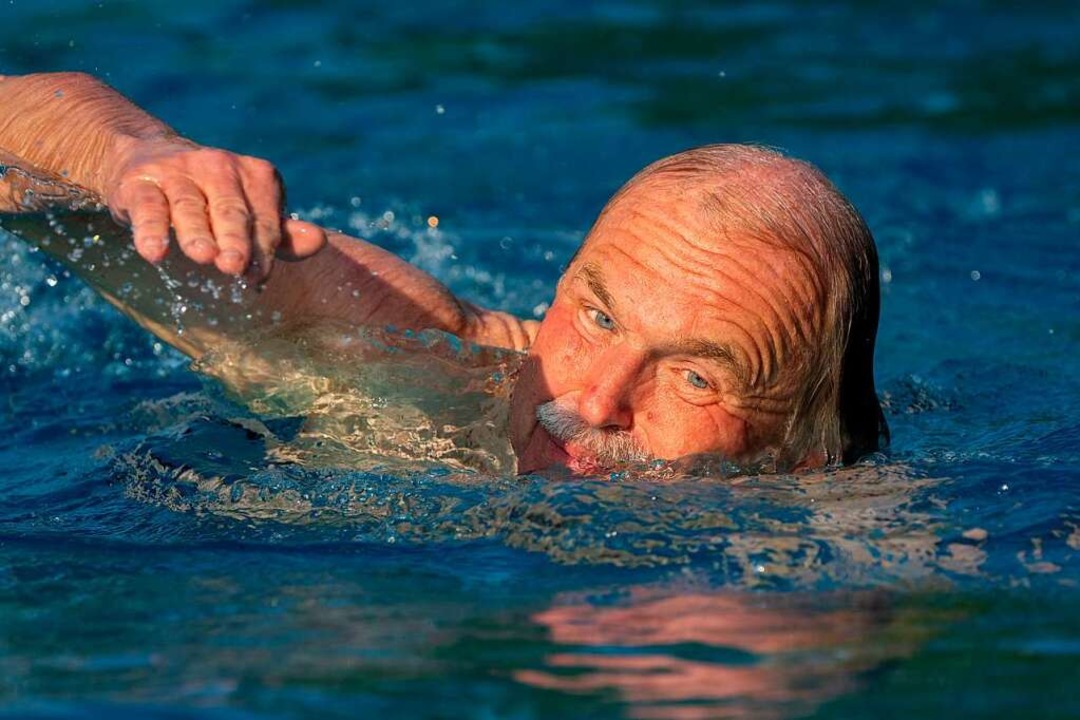 Die Freibadsaison in Bonndorf ist erffnet. Die Schwimmfreund freut&#8217;s.  | Foto: Wolfgang Scheu