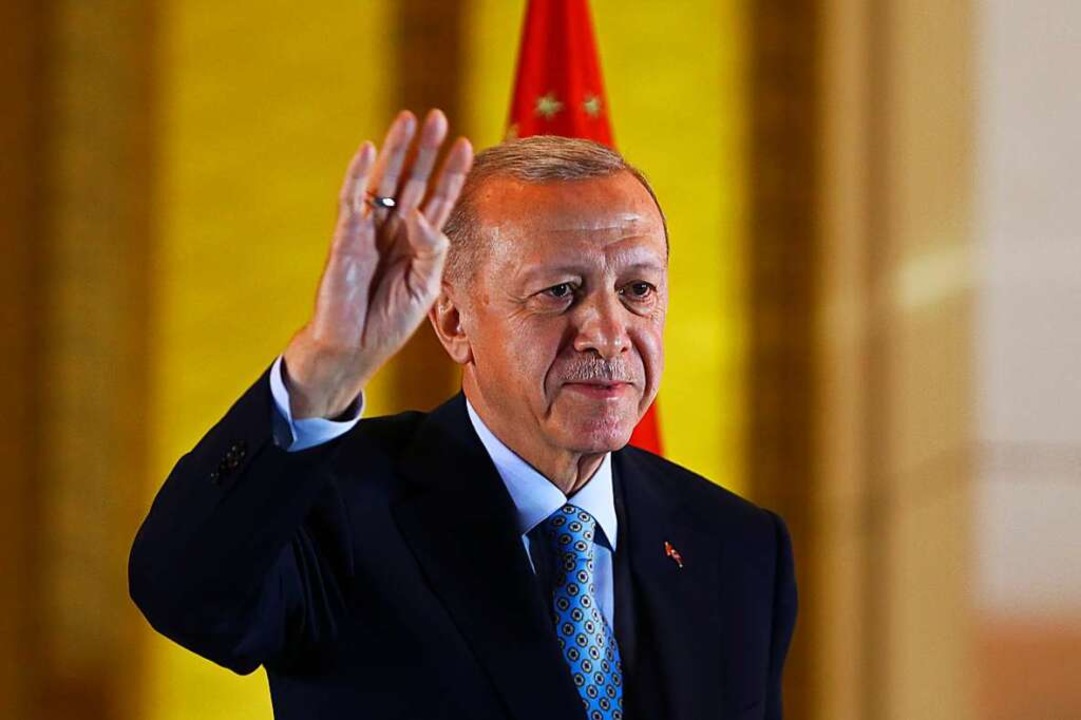 Recep Tayyip Erdogan, wiedergewählter ...hängern im Präsidentenpalast in Ankara  | Foto: Ali Unal (dpa)
