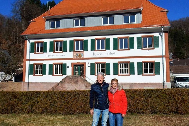 Marlies und Karl-Heinz Schill managen das Brgerzentrum Krone-Ladhof.  | Foto: Kurt Meier