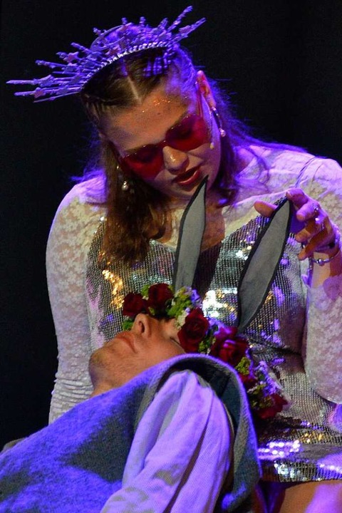 Titana hat sich in den &#8222;Esel&#8220; Zettel verliebt   | Foto: Christiane Sahli