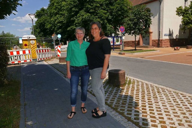 Sabine Tschiggfrei (links) und Ivonne ...in halbes Jahr auf sich warten lassen.  | Foto: Ulrich Senf