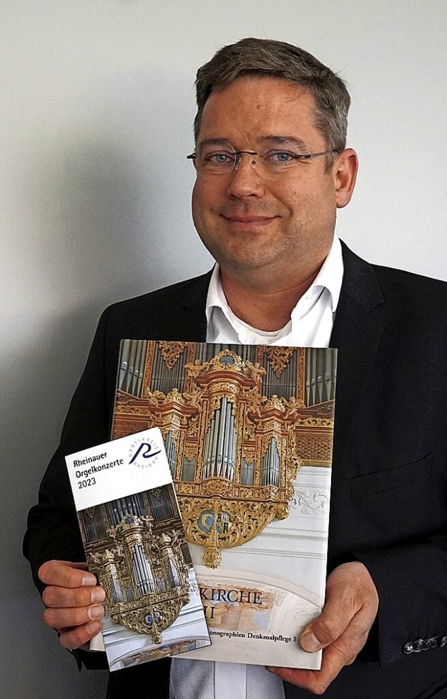 Markus T. Funck  ldt zu Orgelkonzerten in die Klosterkirche Rheinau.  | Foto: suedkurier