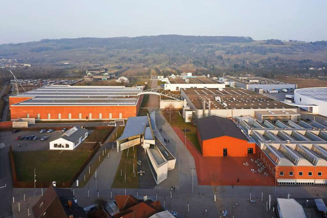 Der Studiengang Architektur der Dualen Hochschule Lrrach startet bei Vitra in Weil am Rhein