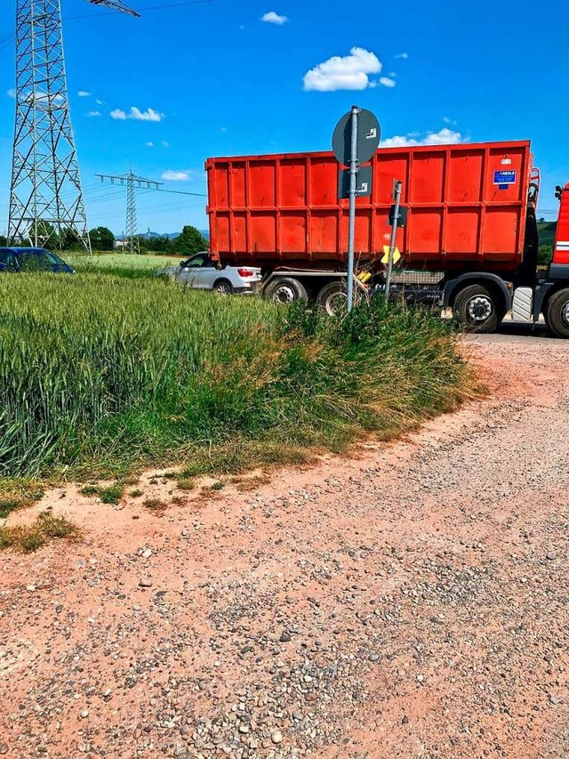 Der derzeit stark befahrene Feldweg zw...nburg ist auch ein Radweg fr Schler.  | Foto: Ralf Strittmatter