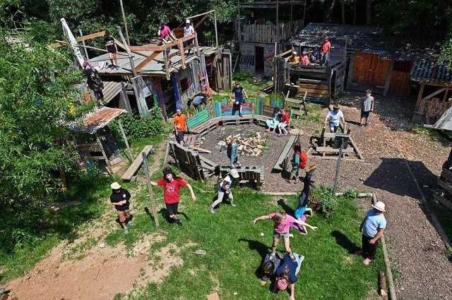 Der Kinderabenteuerhof bietet viele Mglichkeiten, aktiv zu werden.  | Foto: Thomas Kunz