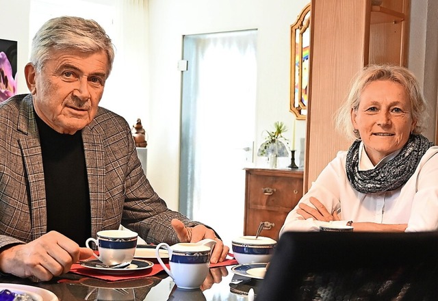 Der Verein Hochrhein-Baobab-Tansania i...bruster und Markus Kistler fhren ihn.  | Foto: Alfred Scheuble 