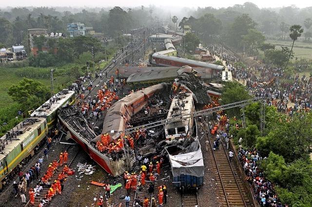 Mindestens 275 Tote bei Zugunglck in Indien