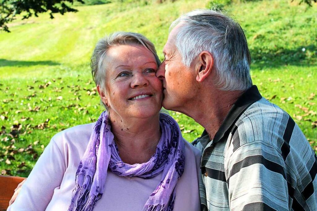 Mit dem Alter steigt das Risiko fr Au... das schnell rztlich abklren lassen.  | Foto: Mascha Brichta (dpa)