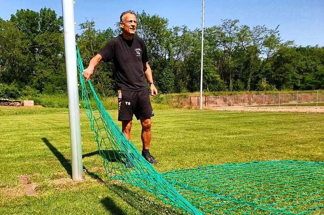 Vereinslegende Thomas Schfer  schnrt am Wochenende seine Fuballschuhe.  | Foto: Hannes Selz