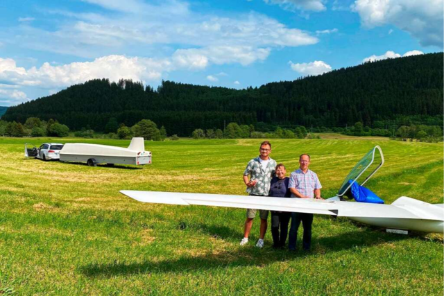 Warum zwei Segelflugzeuge auf einer Wiese im Hochschwarzwald landen mussten