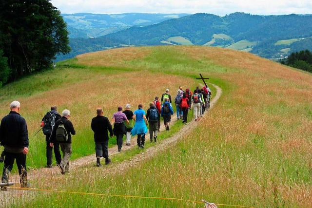 Seit 41 Jahren wird jedes Jahr von Kirchhofen nach St. Peter gepilgert.  | Foto: Petra Joos