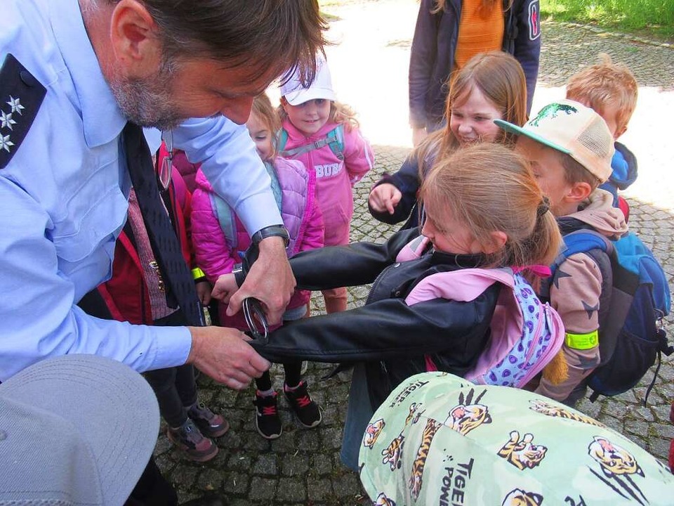 Beim Besuch der Murger Kindergärten Re... dass aus Spaß später kein Ernst wird.  | Foto: Leonie Albiez