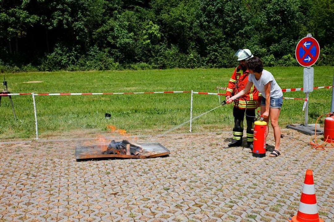 Feuer, Florianschießen, Fahrzeuge guck...der Freiwilligen Feuerwehr Buchenbach.  | Foto: Hubert Gemmert