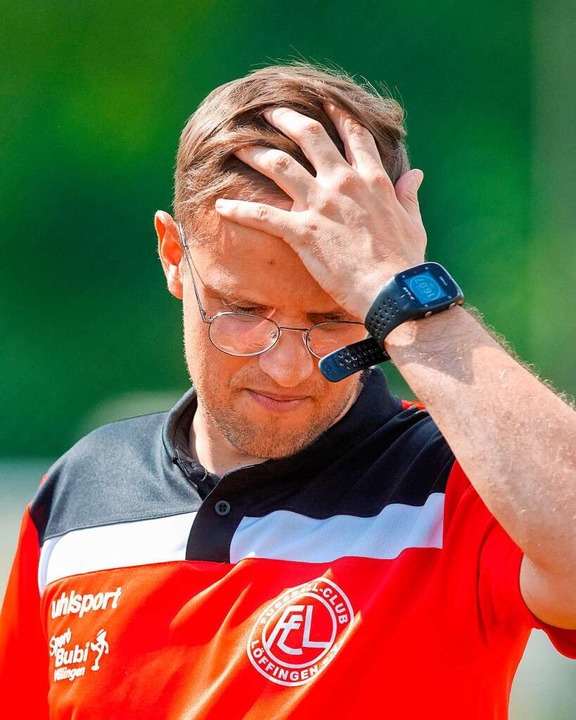 Es war ein nervenaufreibendes Spiel zu...Löffingens Trainer  Fabian Niederprüm.  | Foto: Wolfgang Scheu