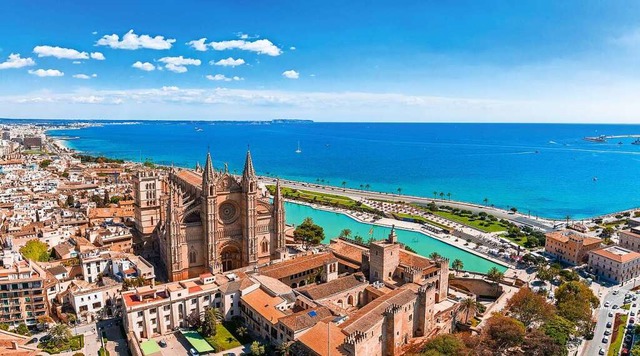 Spektakulre Aussicht auf die Kathedrale von Palma.  | Foto: Ingus Kruklitis/Shutterstock.com