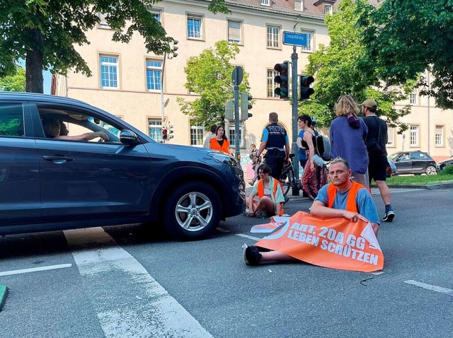 Schon Anfang Juni hatten Aktivisten de...urg blockiert. (Foto vom 5. Juni 2023)  | Foto: Hannah Steiert