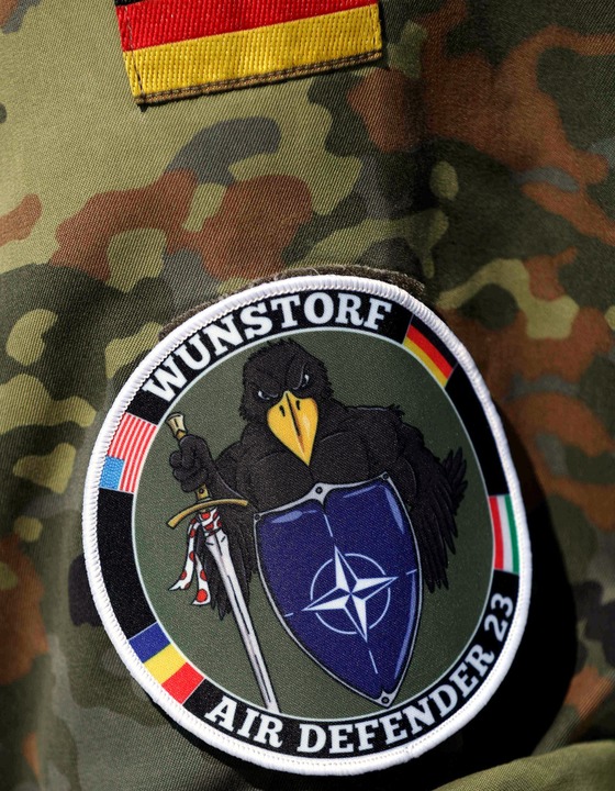 Aufnäher der Luftwaffenübung für Bunde...ge vom norddeutschen Standort Wunstorf  | Foto: RONNY HARTMANN (AFP)