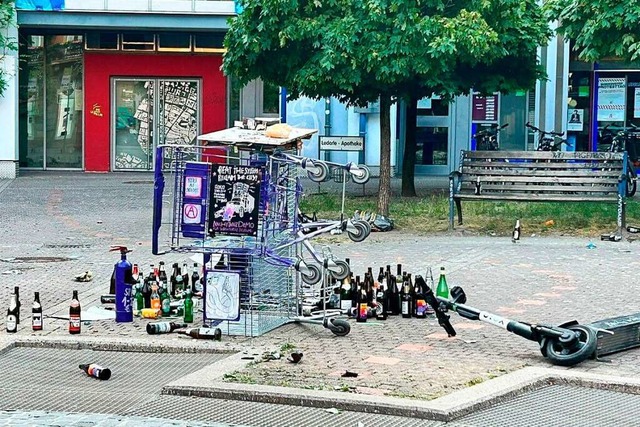 Was am Samstag von der sogenannten Party auf dem Lederleplatz brig blieb.  | Foto: privat