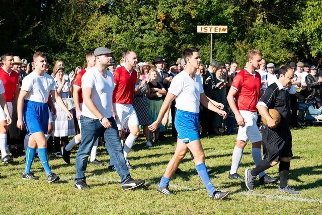 Amsanter Zeitsprung ins Jahr 1948 fr...in  &#8211; das legendre Pokalfinale.  | Foto: Breuer