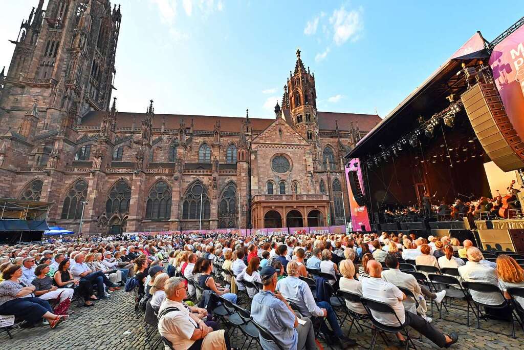 Wenn Der G Tterfunke Berspringt Beethovens Neunte Beim Freiburg Live