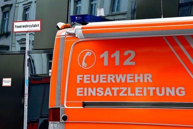 Werkstattbrand in Freiburg-Wiehre: Feuerwehr verhindert größeren Schaden