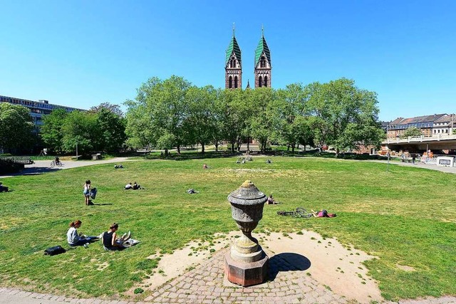 Auf dem Sthlinger Kirchplatz darf am .... Das hat die Stadtverwaltung verfgt.  | Foto: Ingo Schneider