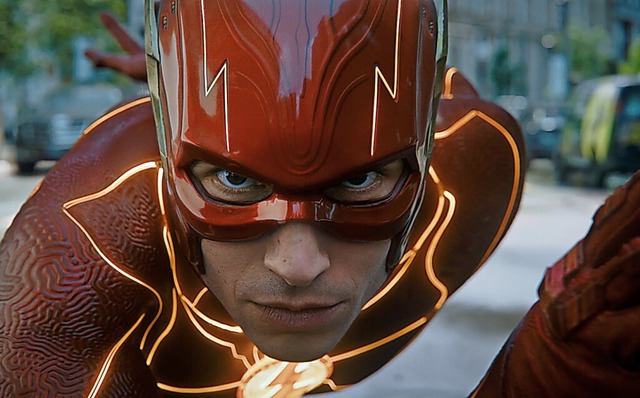 Ezra Miller als Barry Allen in einer Szene des Films &#8222;The Flash&#8220;  | Foto: - (dpa)