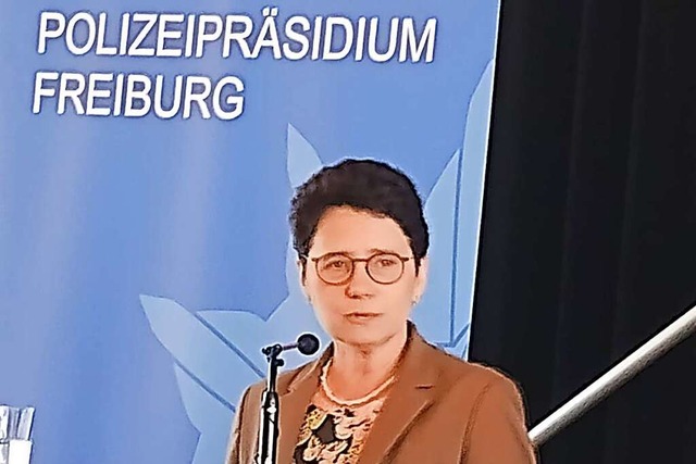 Justizministerin Gentges bei ihrem Vortrag  | Foto: Sigrun Rehm