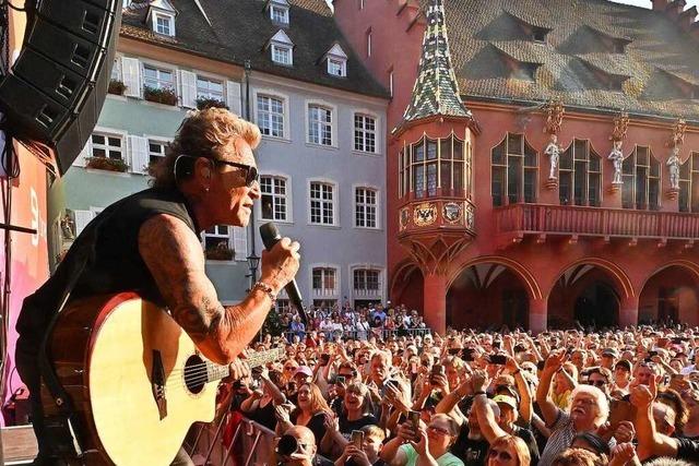 Peter Maffay auf dem Freiburger Mnsterplatz – ein Fest vor und auf der Bhne