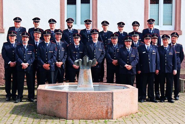 Heute hat die Abteilung Langenau der F...skameraden und 16 Jungfeuerwehrleuten.  | Foto: Feuerwehr