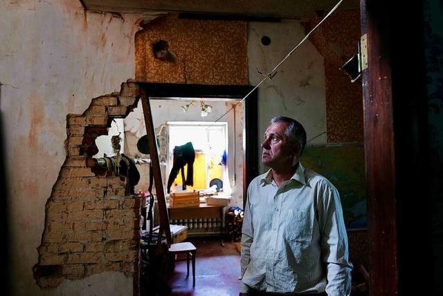 Ukrainer kehren in zerstörte Häuser und verminte Dörfer zurück
