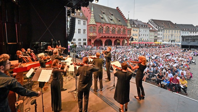 Der gefeierte Auftritt des Freiburger ...en Abschluss der Mnsterplatzkonzerte.  | Foto: Michael Bamberger