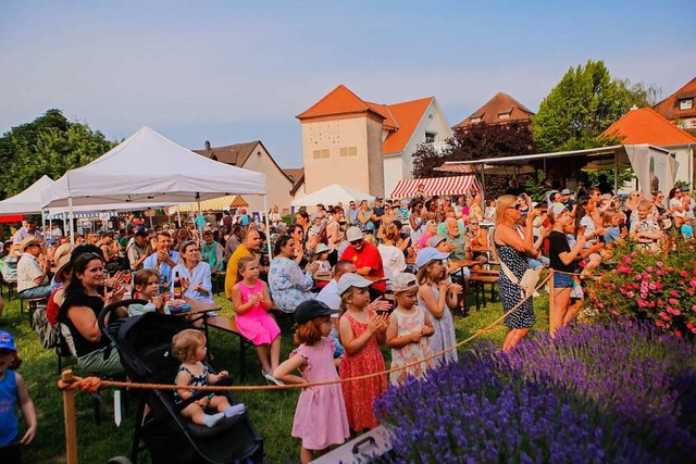 Das Brgerfest lockte am Wochenende za...nen und Besucher in den Prinzengarten.  | Foto: Adrian Hofmann