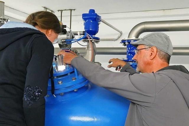 Wie das Wasser in Eisenbach von der Quelle bis zum Hahn kommt