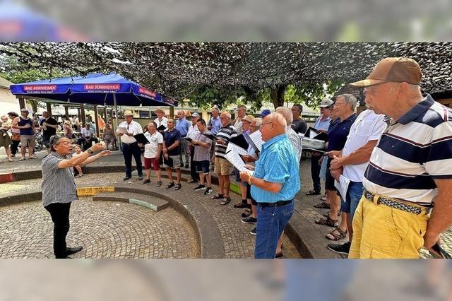 Dorfhock stärkt Gemeinschaftsgefühl in Neuershausen