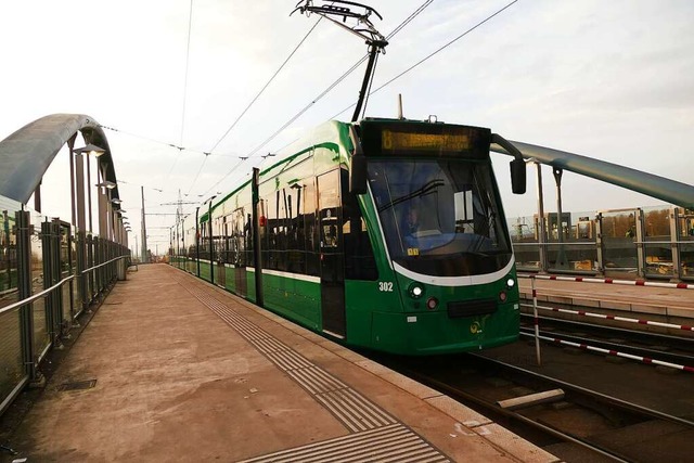 Die Tram 8 in Weil.  | Foto: Victoria Langelott